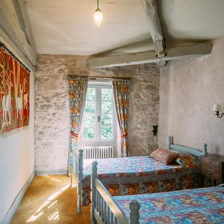 Maison La Cloche Nyaraló *