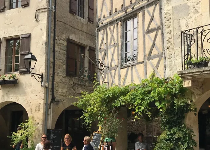 Maison La Cloche * Fourcès